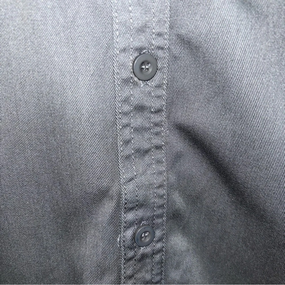 BRP Ski-doo Shirt Men’s Medium Grey Yellow Short Sleeve Button Up Logo Pockets - Picture 9 of 11